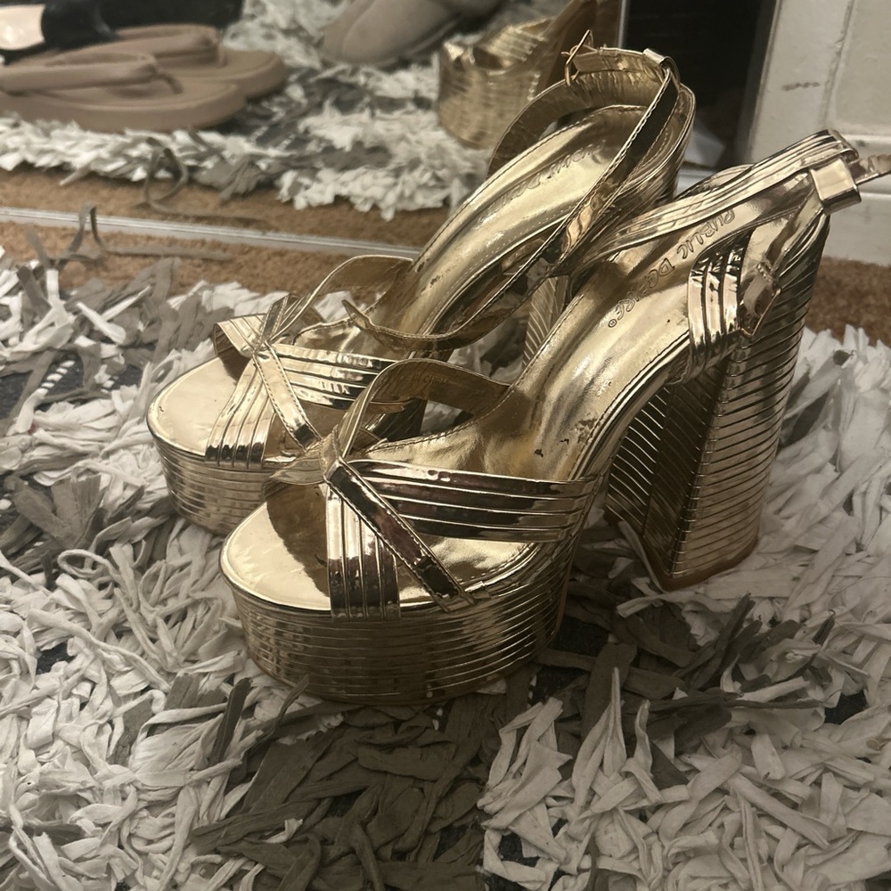 Gold High Heeled Platform Sandals with Strappy Design and Stiletto Heel